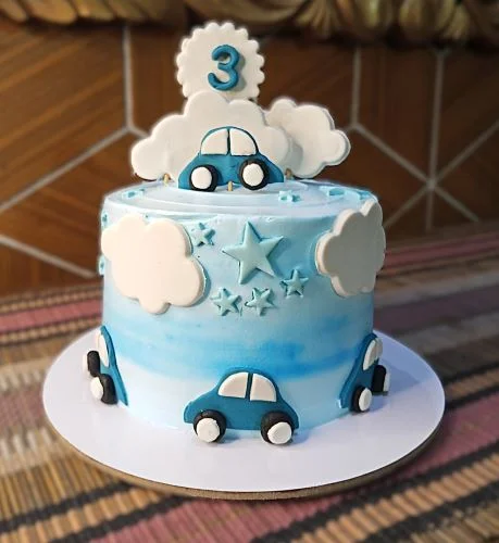 Minimal birthday cake by Arshia