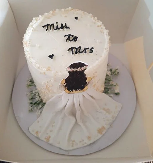 Floral engagement cake