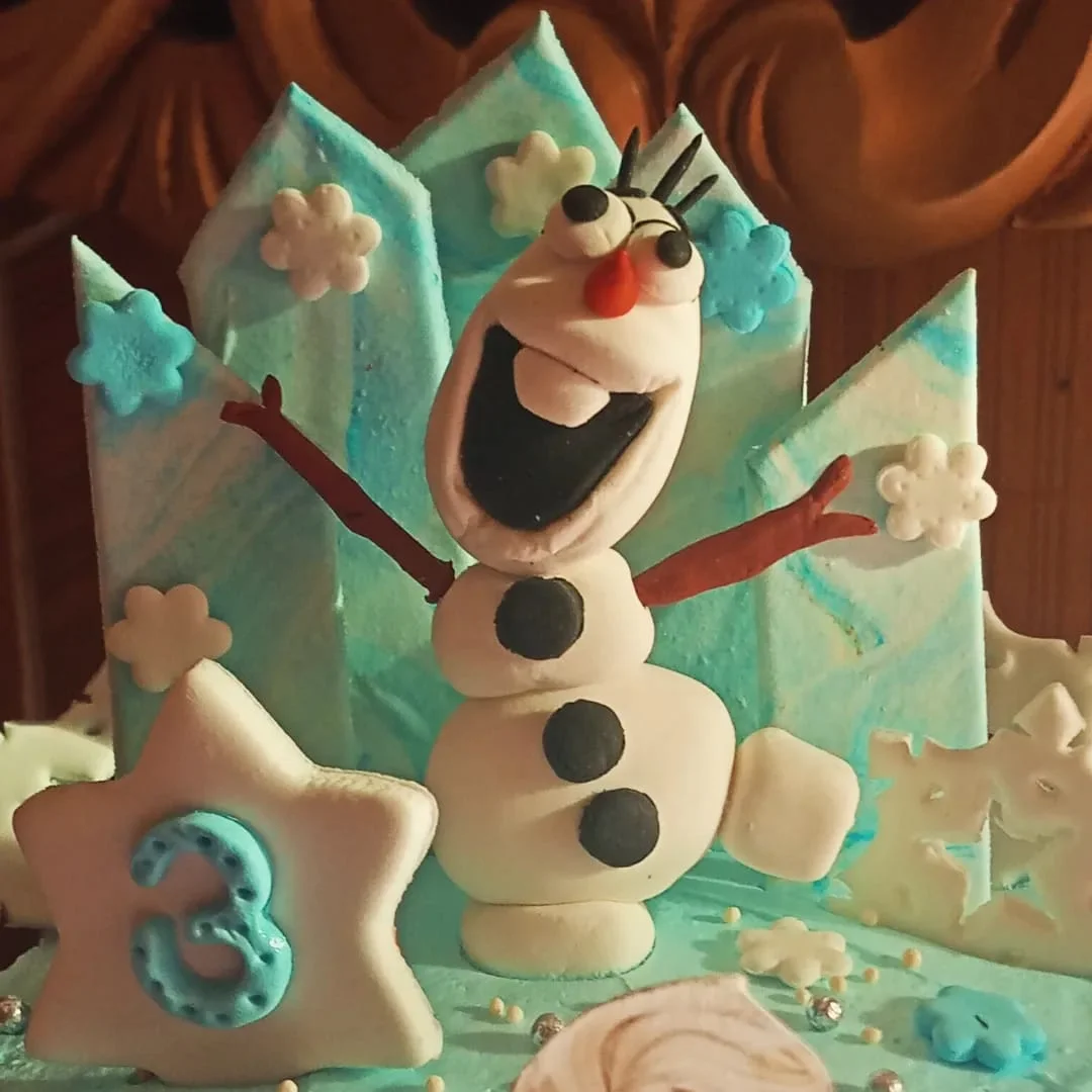 Fondant cake frozen Elsa