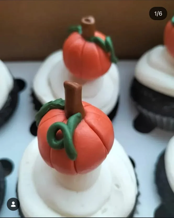 Custom fondant cake with halloween decorations