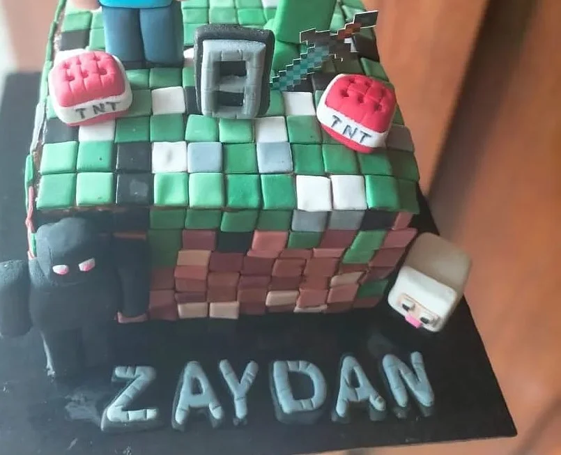 Personalised Minecraft Birthday Cake