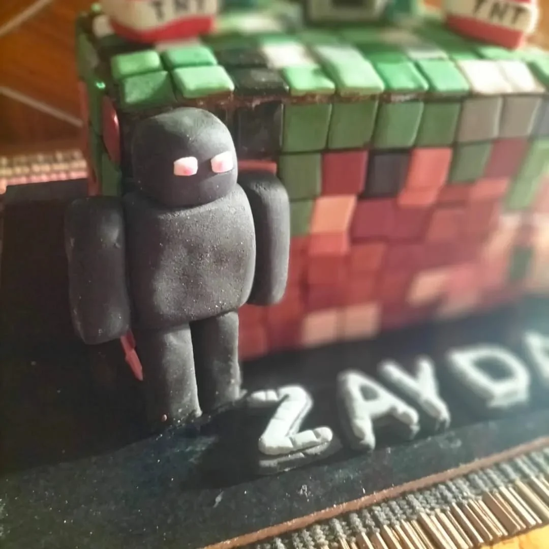 Minecraft Enderman Design