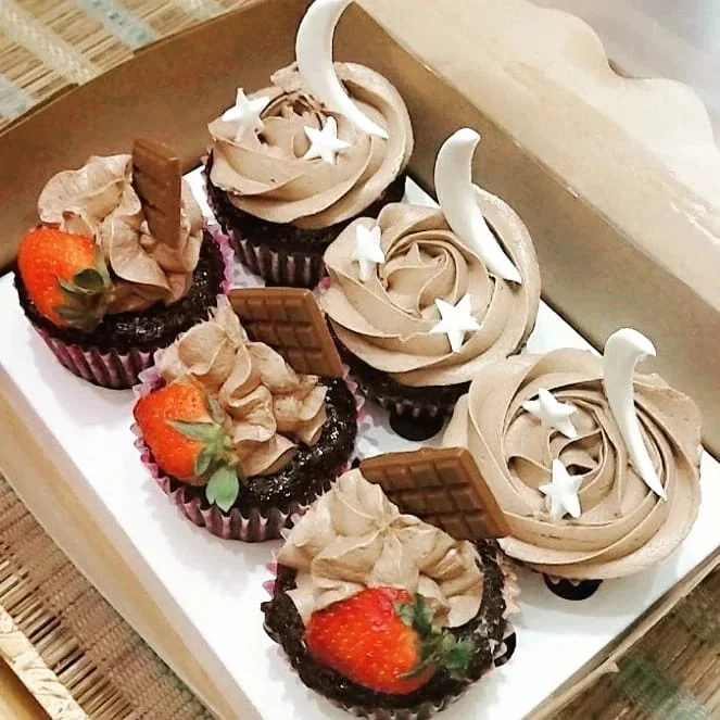 Homemade cupcakes prepared for gifting